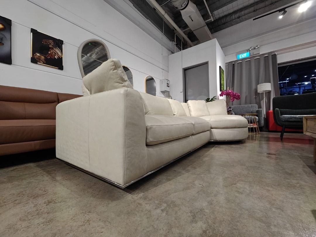 karl_round_chaise_sectional_so_1744265882_8cabea00_progressive