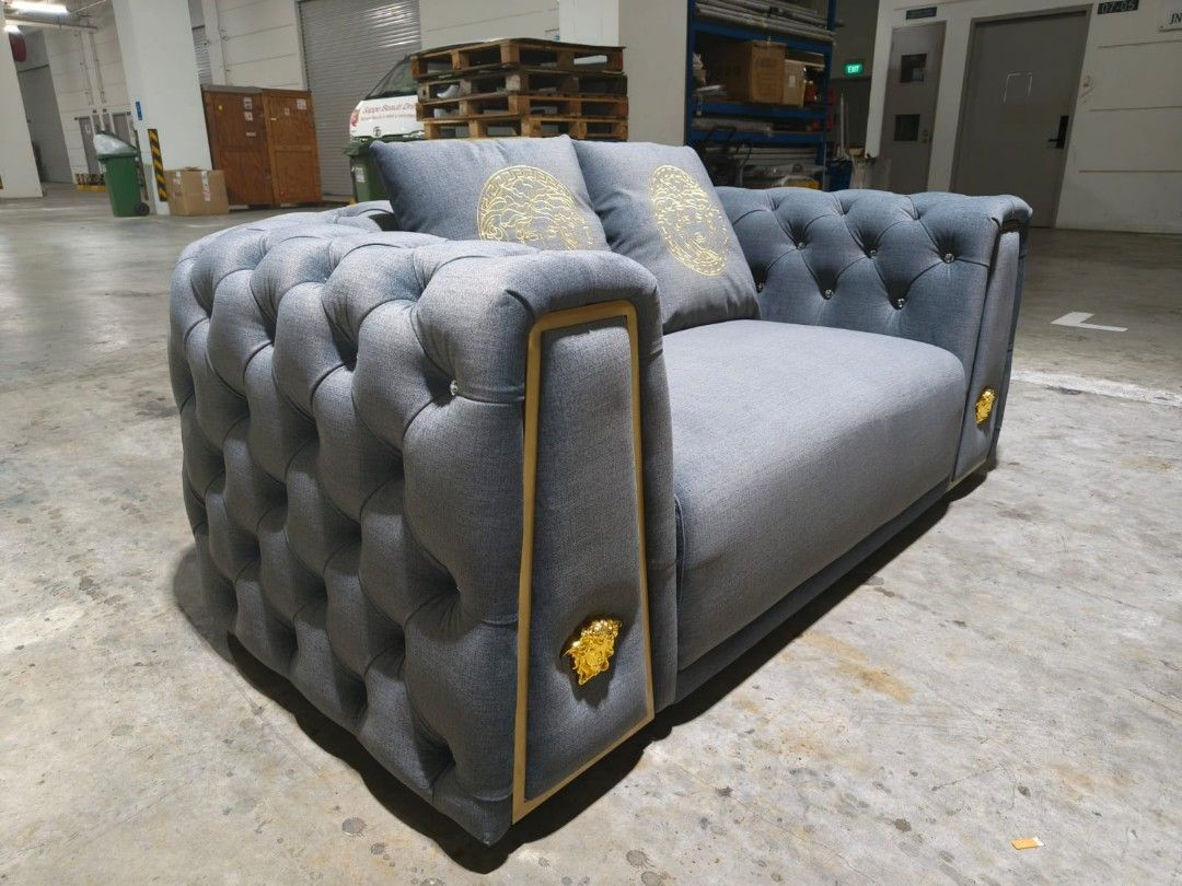 kriger_2_seater_contemporary_c_1720277666_05a455ef_progressive