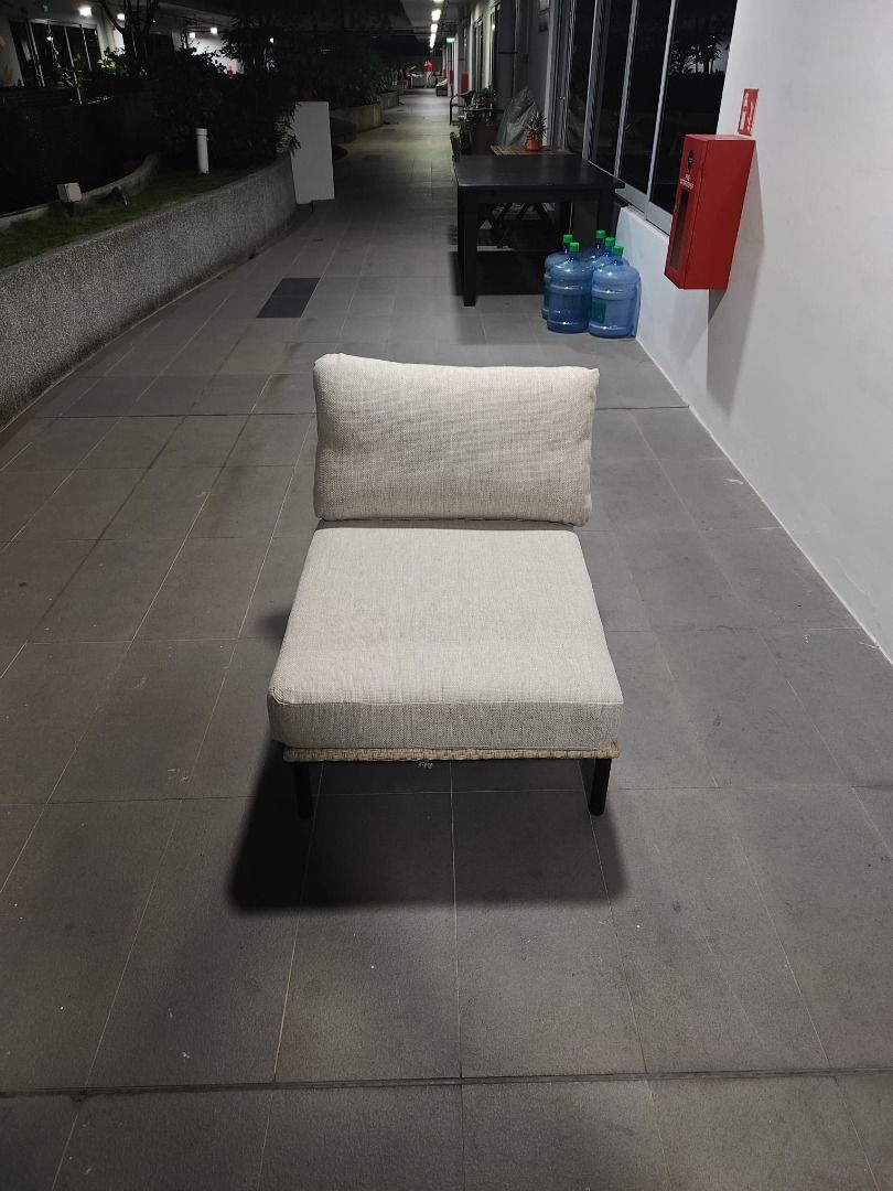 deaton_armless_outdoor_sofa_1744178274_0bd814c8_progressive