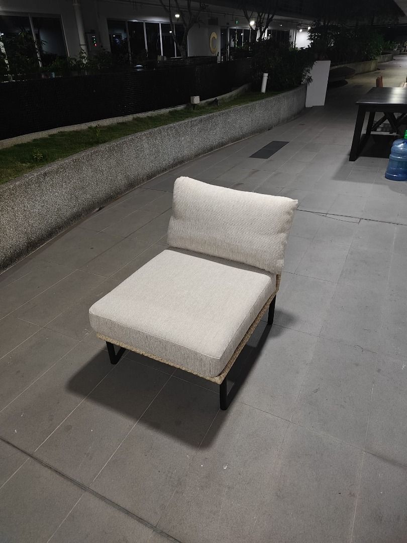 deaton_armless_outdoor_sofa_1744178274_55579ebf_progressive