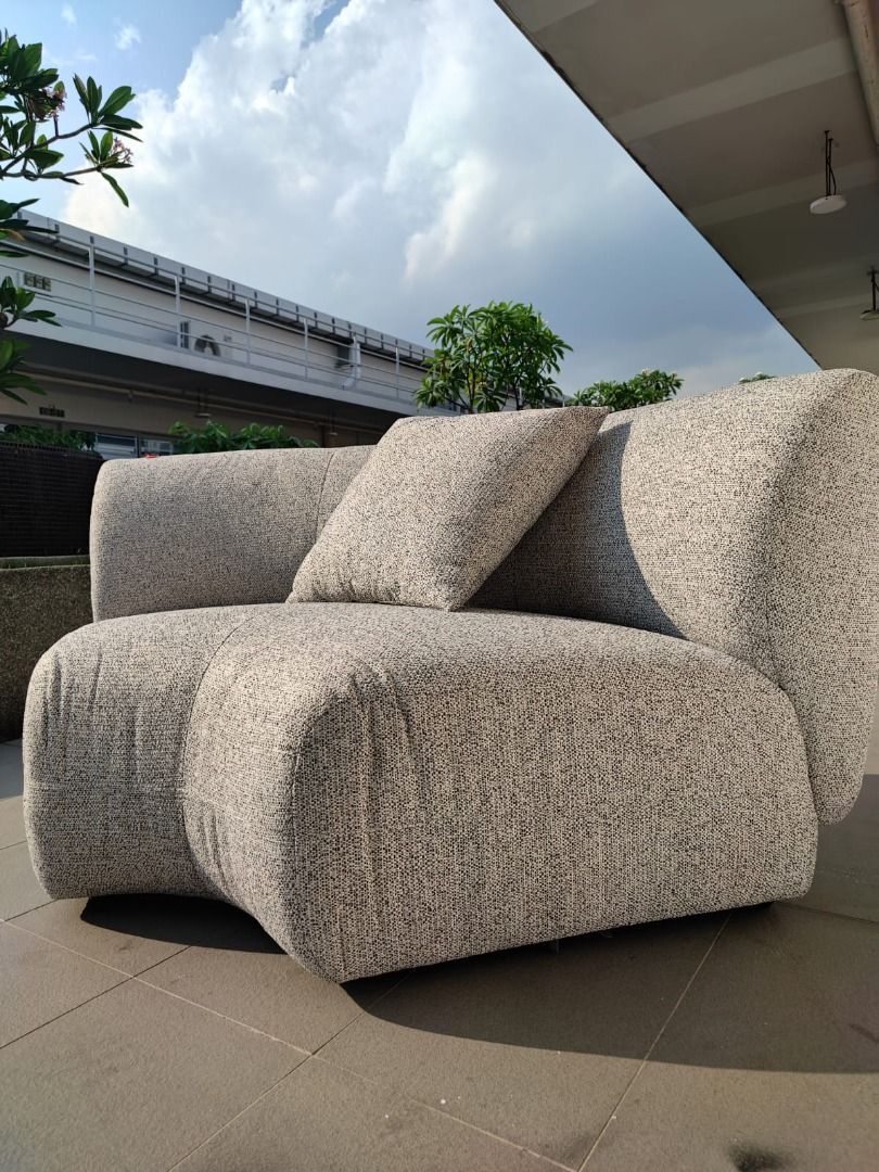 barkley_sofa_in_grey_fabric_1748755042_151c5489_progressive