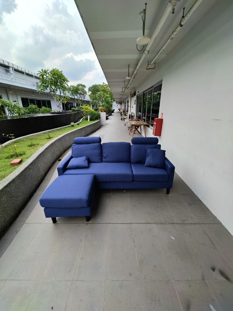 levin_lshaped_sofa_in_blue_fab_1749621510_4c225de7_progressive