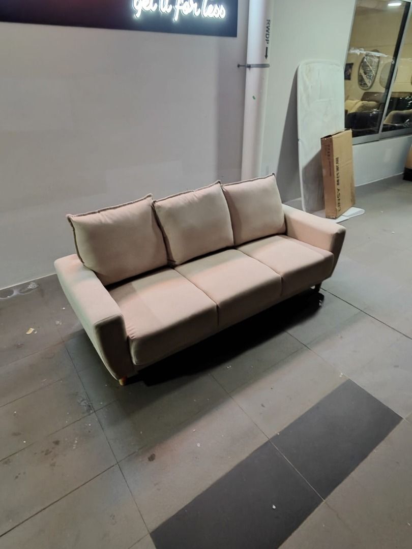 chante_3_seater_sofa_in_cream__1748330403_b816867e_progressive
