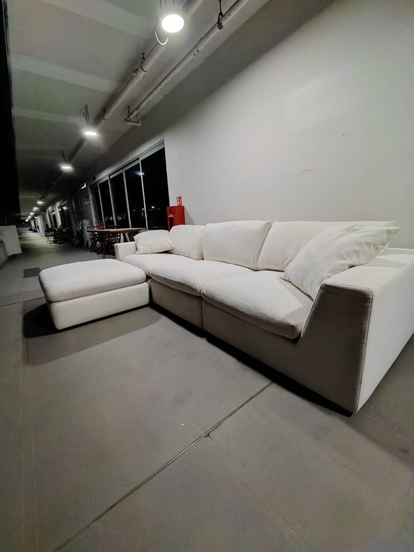 skyvale_extended_sofa_with_ott_1751189826_f9b6bef0_progressive