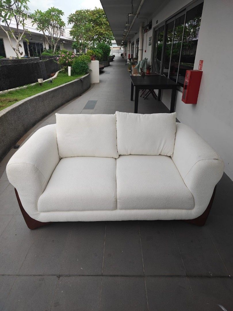 gwendoline_2_seater_sofa_1746012120_72f61d1b_progressive