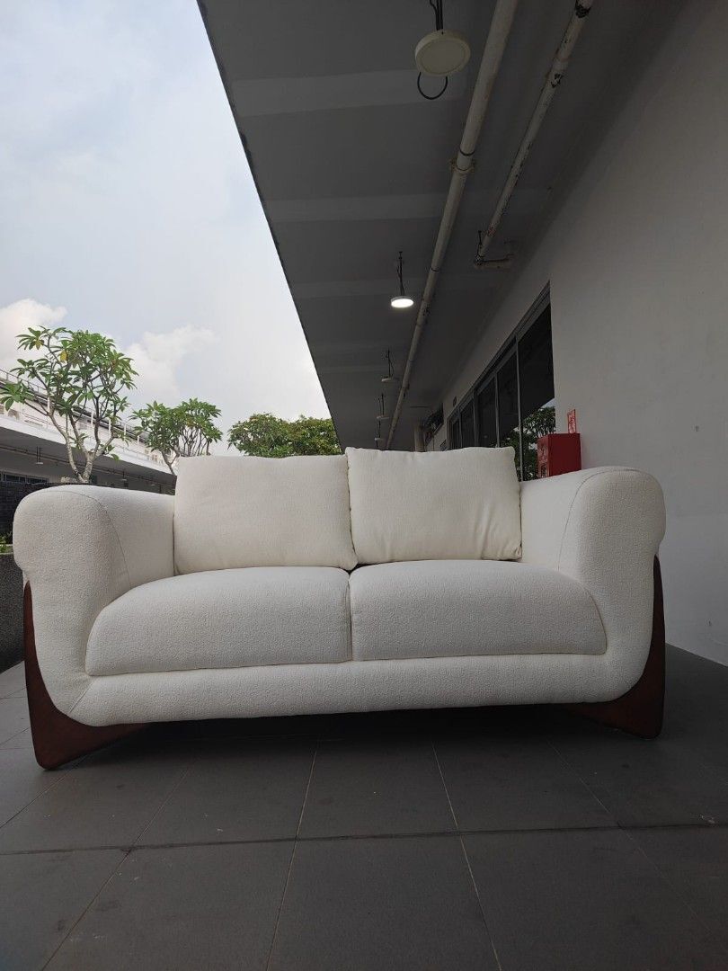 gwendoline_2_seater_sofa_1746012120_475ed52c_progressive