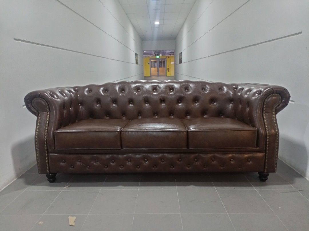 botteva_3_seater_chesterfield__1752068086_5fefa62a_progressive