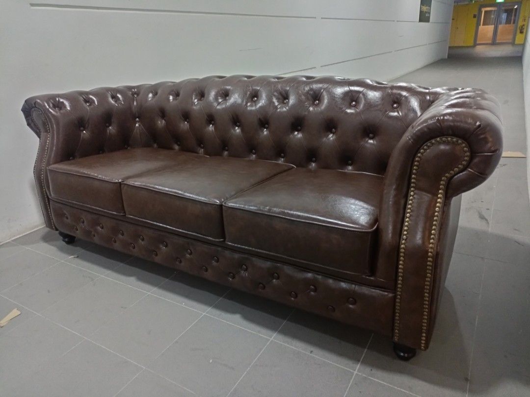 botteva_3_seater_chesterfield__1752068086_54daea57_progressive
