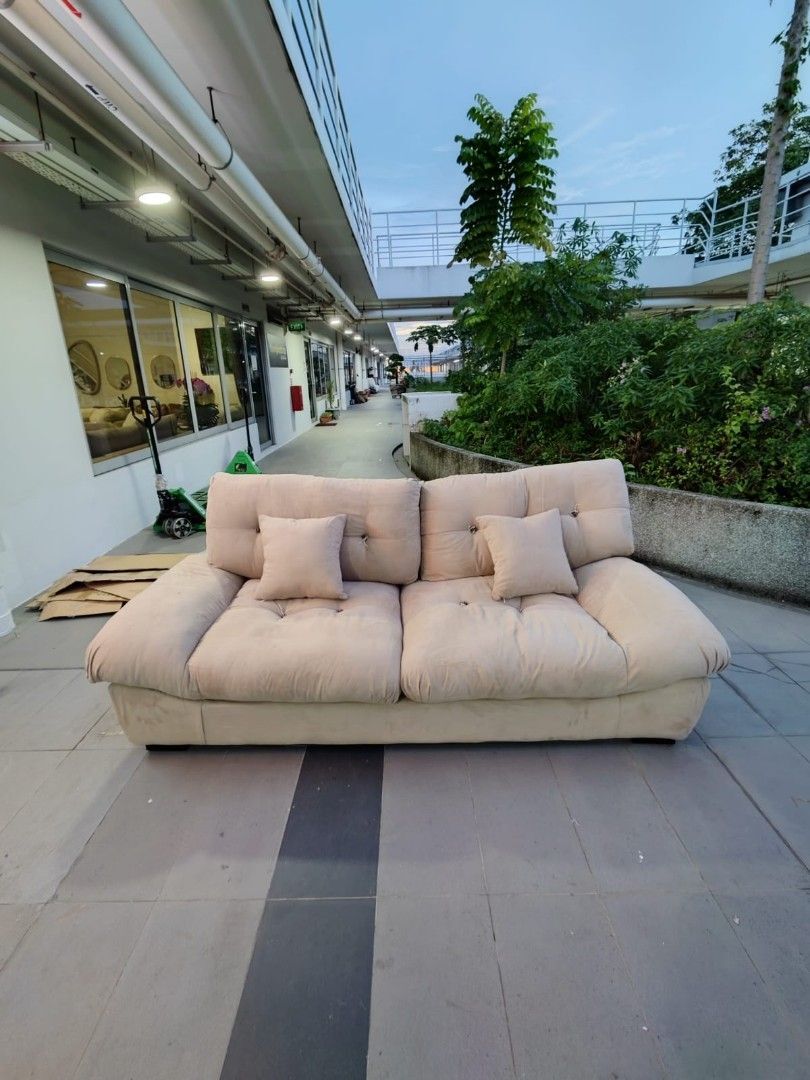 romero_3_seater_sofa_1752920392_e03717f5_progressive