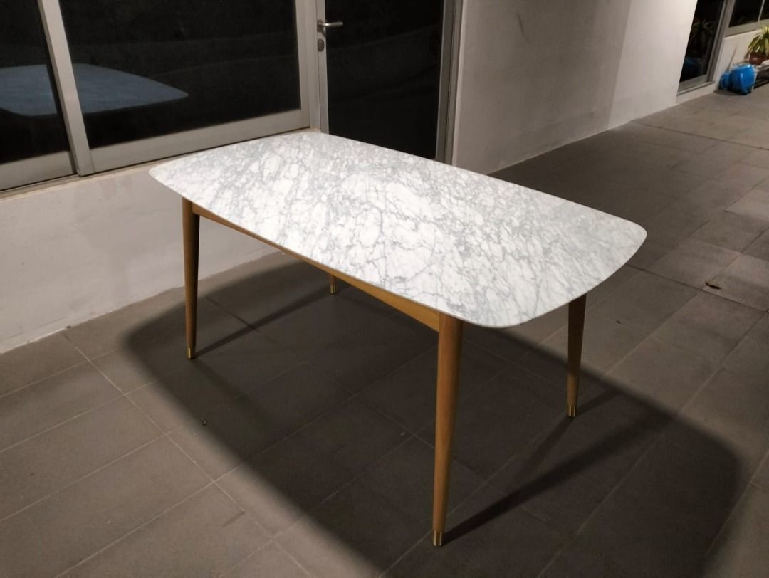 chungha_carrara_marble_dining__1730270410_4dfd9746_progressive