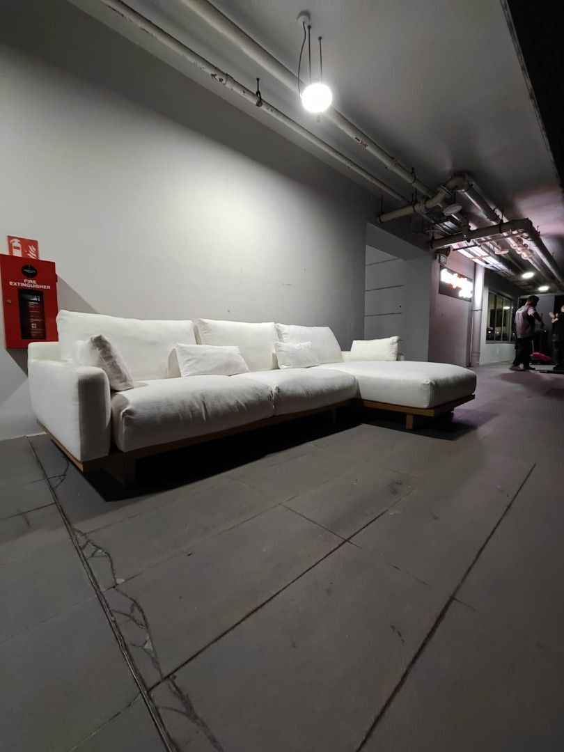 calliope_lshaped_chaise_sectio_1755074110_e49e1bc2_progressive