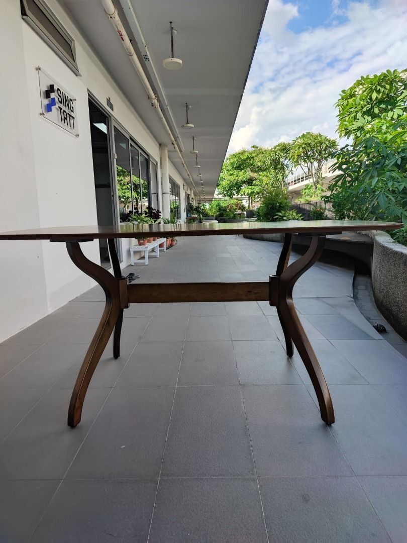 checkers_regular_dining_table__1754557062_e2ebd319_progressive