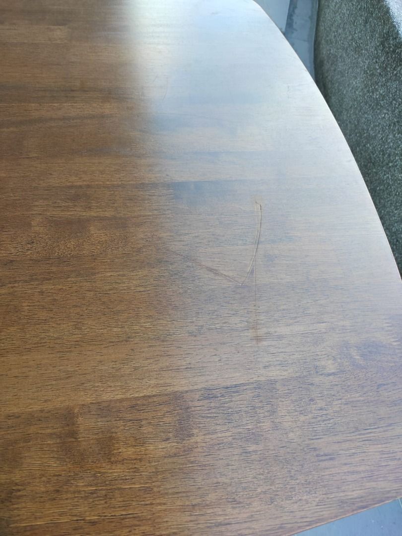 checkers_regular_dining_table__1754557062_7f2bbfdc_progressive