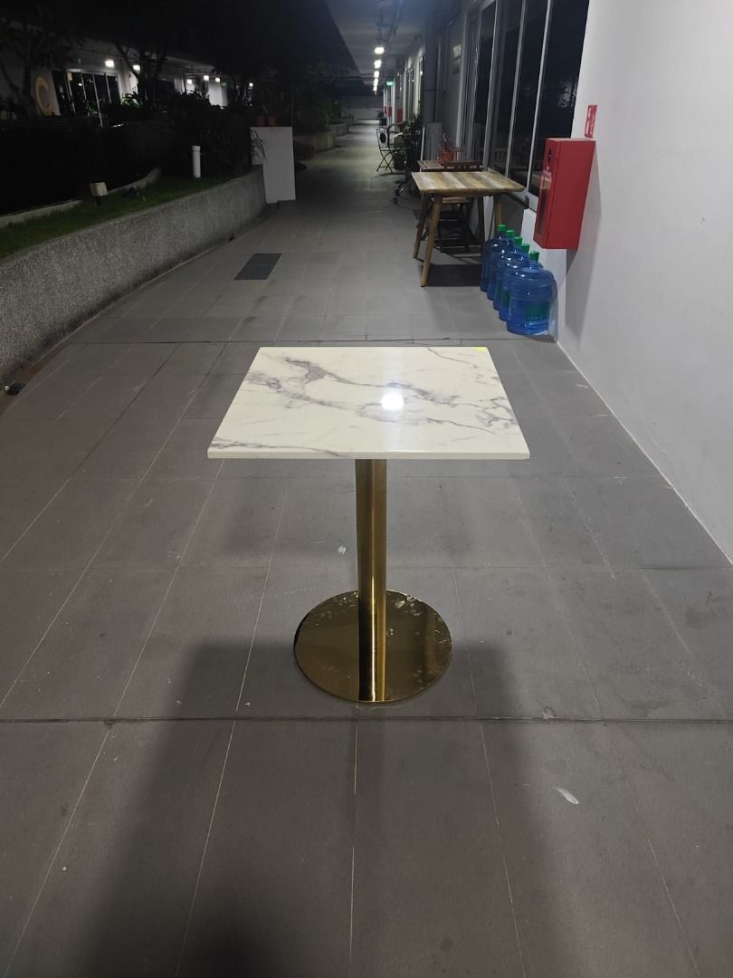 consunji_06m_dining_table_with_1752296053_ebac85f1_progressive
