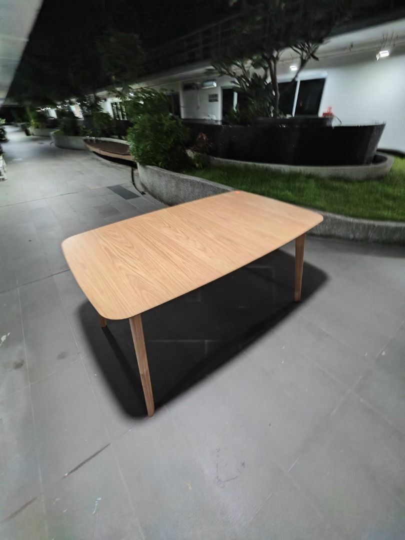 trax_extendable_dining_table_i_1750159605_ad92f977_progressive