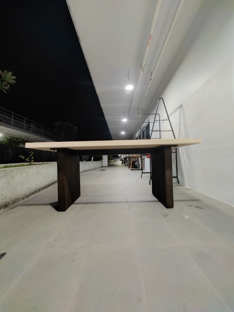 santi_travertine_dining_table_1749619944_af5ad02f_progressive