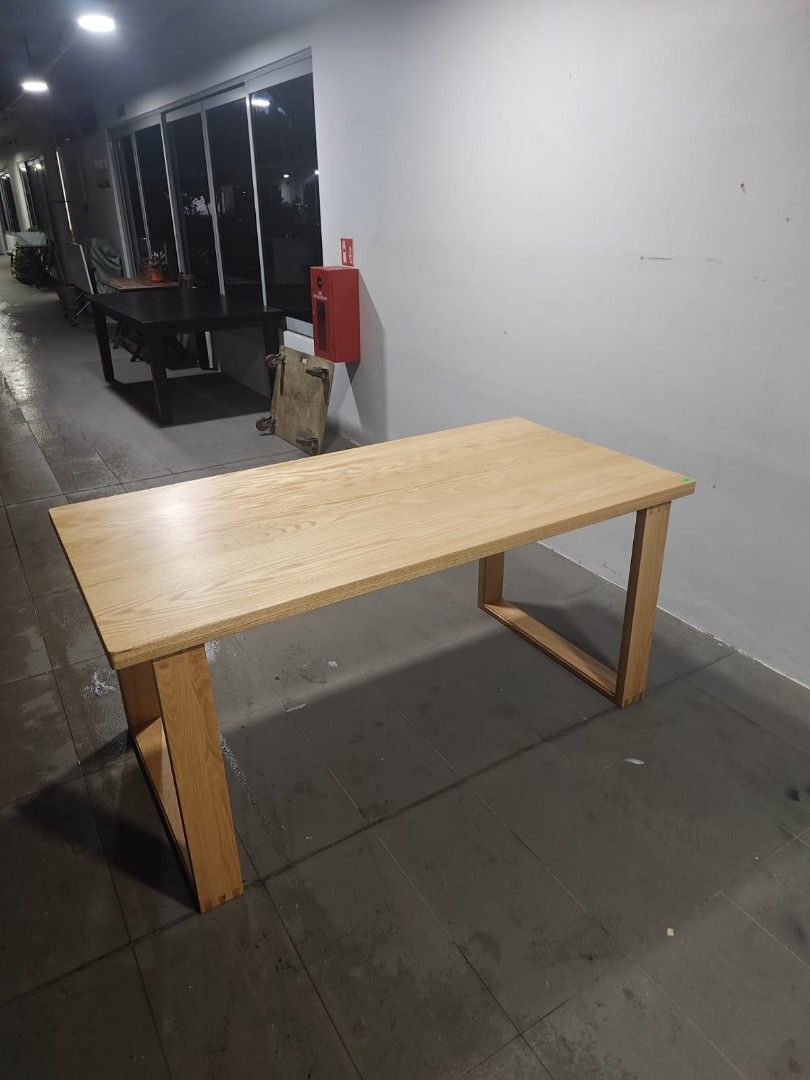 zydeco_dining_table_1746016821_99c0b4cd_progressive