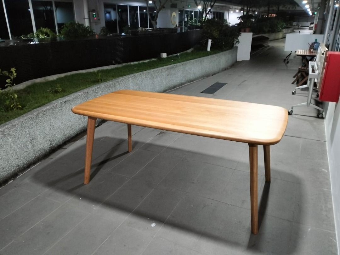 binna_dining_table_in_oak_18m_1740642669_d7d1545d_progressive