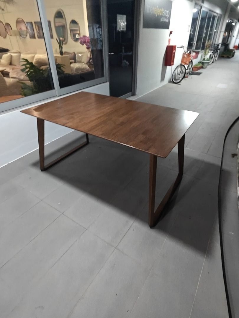 vajek_extendable_dining_table__1755420576_55c32b26_progressive