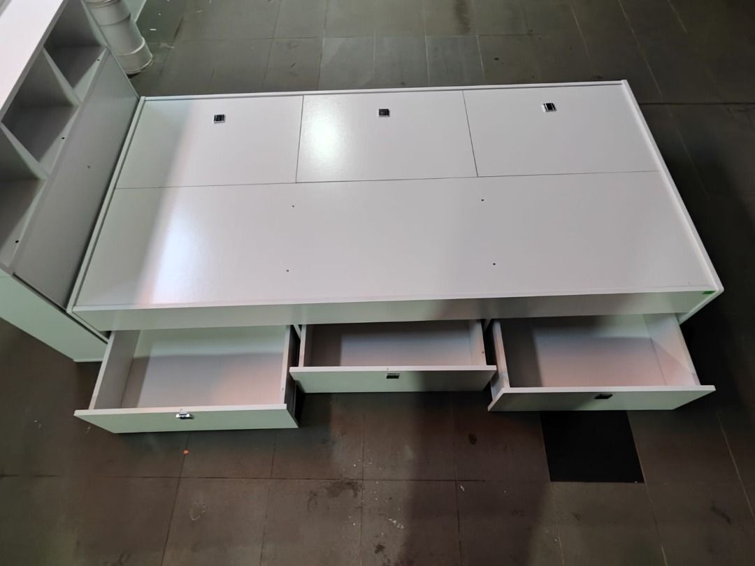 sterling_multi_storage_platfor_1753249646_bc94eafd_progressive