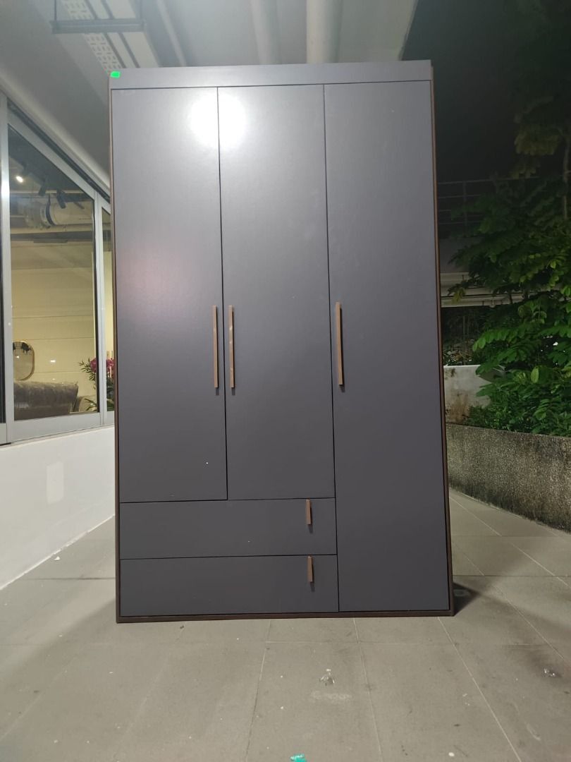 ashton_3dr_wardrobe_in_grey__w_1755074342_aa249195_progressive