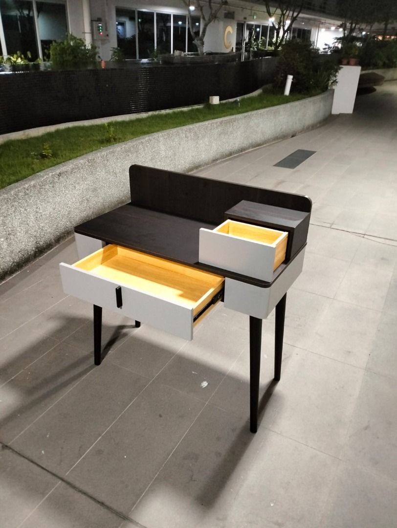 salban_dressing_table_1740289049_676a4bd6_progressive
