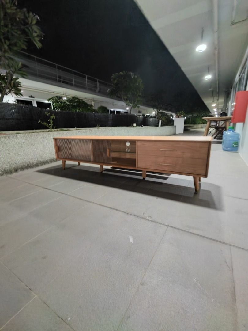 hunglay_tv_console_1753946996_af79282e_progressive