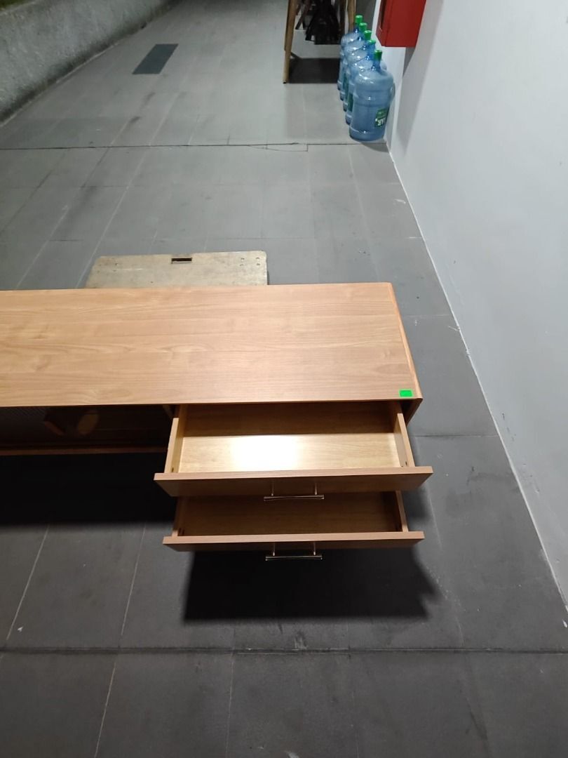 hunglay_tv_console_1753946996_043667ab_progressive
