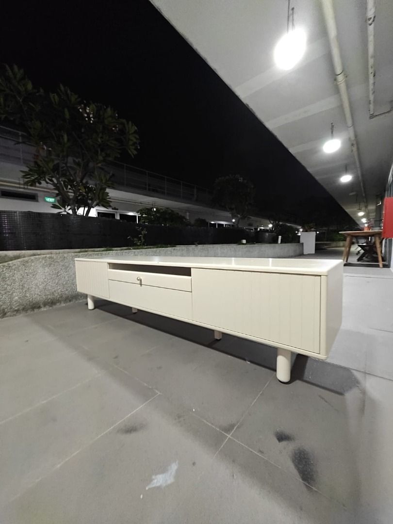 boudica_tv_console_1753019257_ff6d5554_progressive