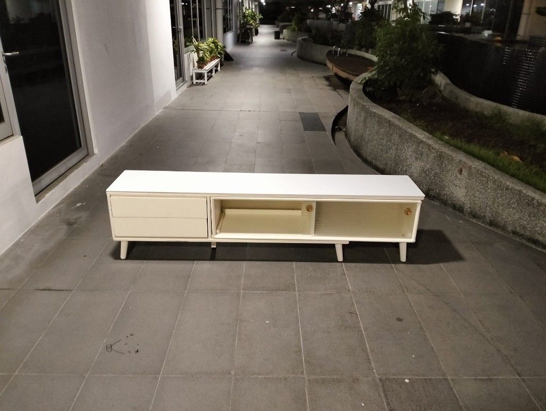 adarna_tv_console_1743339436_74842191_progressive