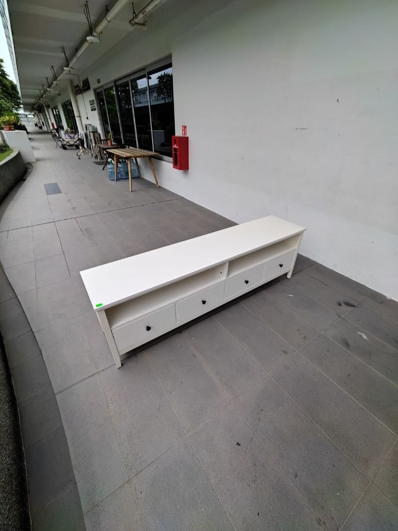 veilside_tv_console_18m_white_1755162032_1365b4e4_progressive