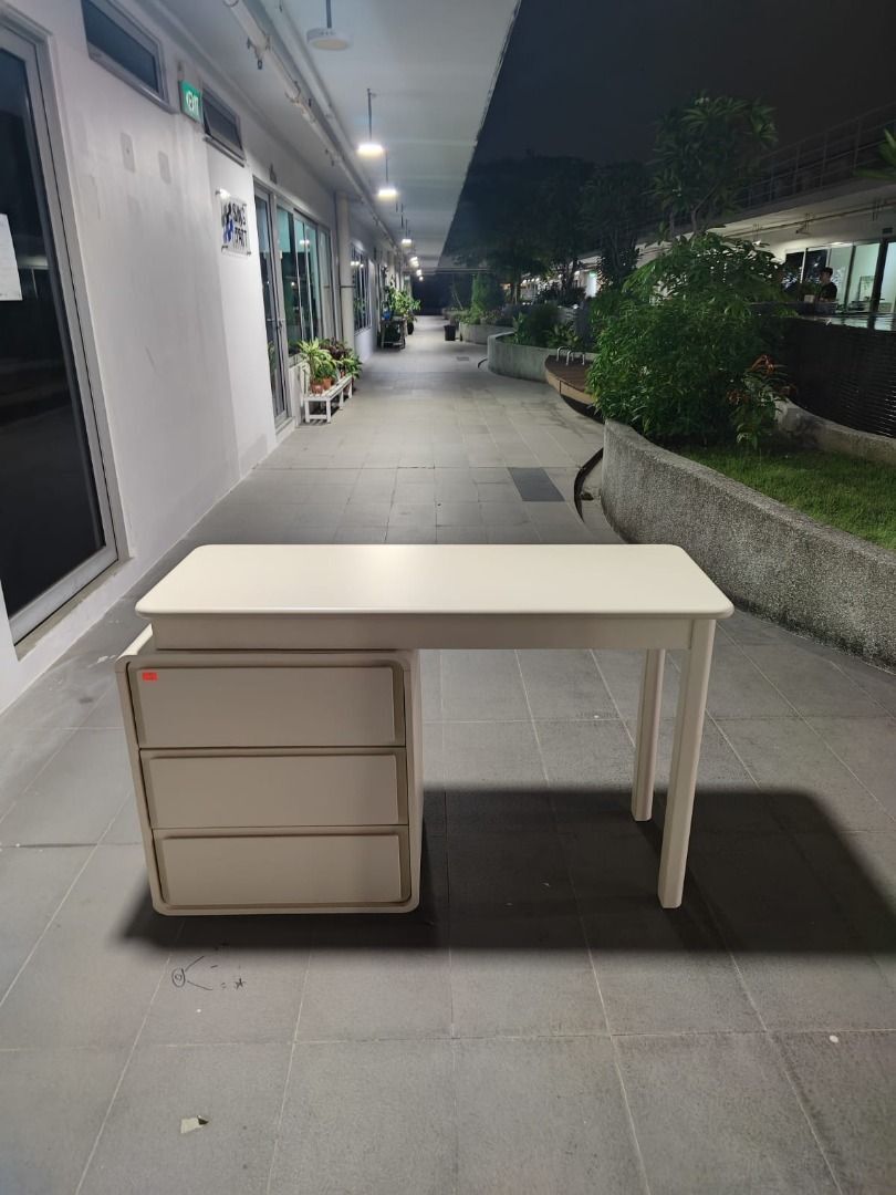 munchen_extendable_study_table_1749547314_0740632c_progressive