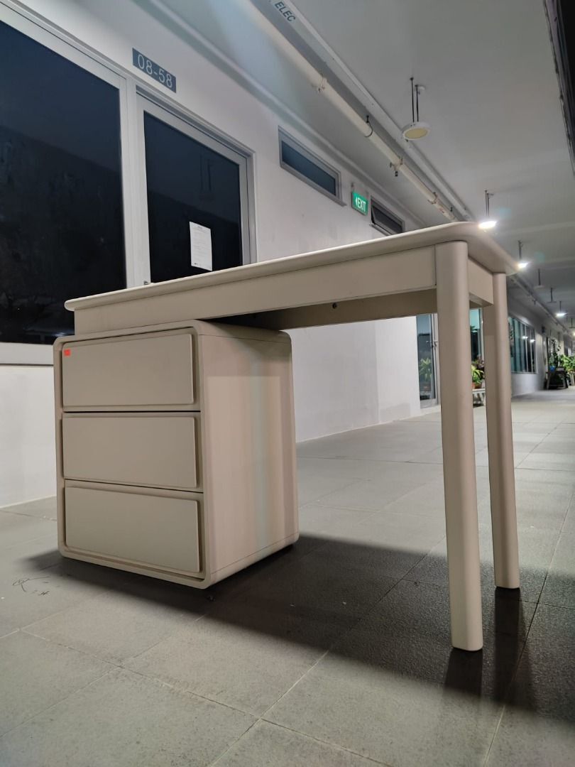 munchen_extendable_study_table_1749547314_b2009a77_progressive