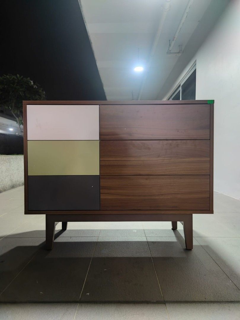 fredly_chest_of_drawers_1753551912_7baea5f9_progressive