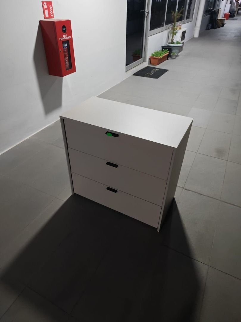 grosjean_075m_chest_of_drawers_1753005401_94158b88_progressive