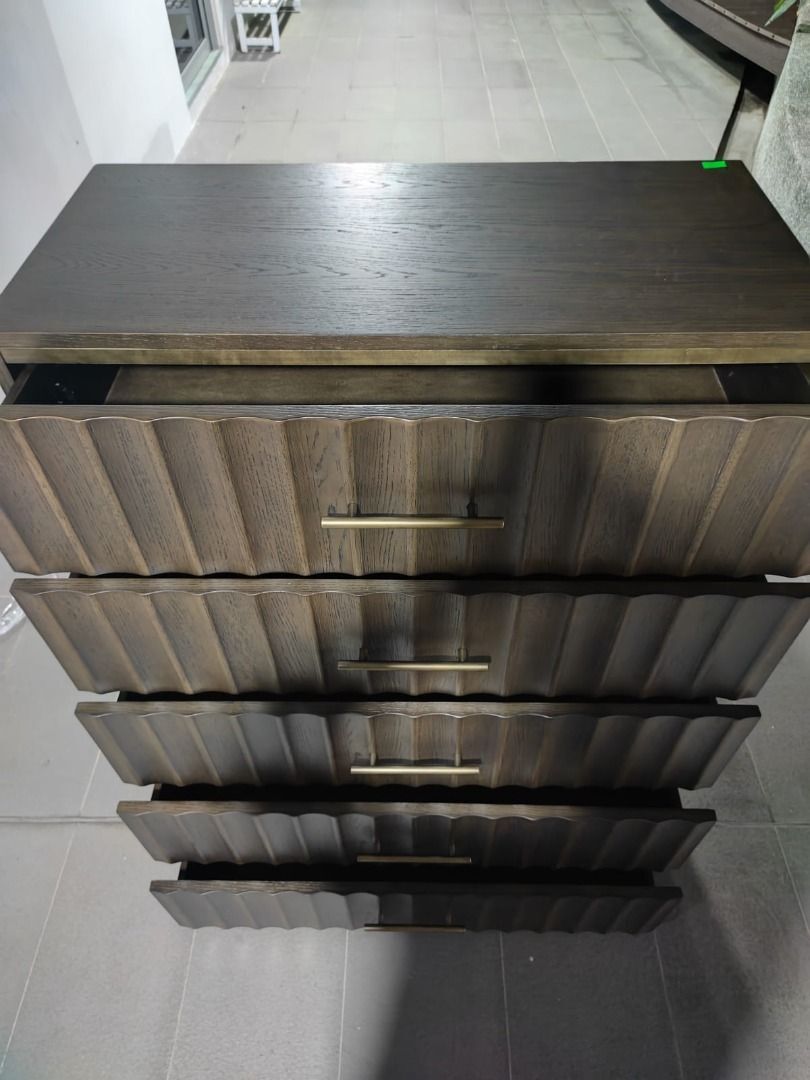 santi_valpo_5drawer_dresser_1754025259_de2cd739_progressive