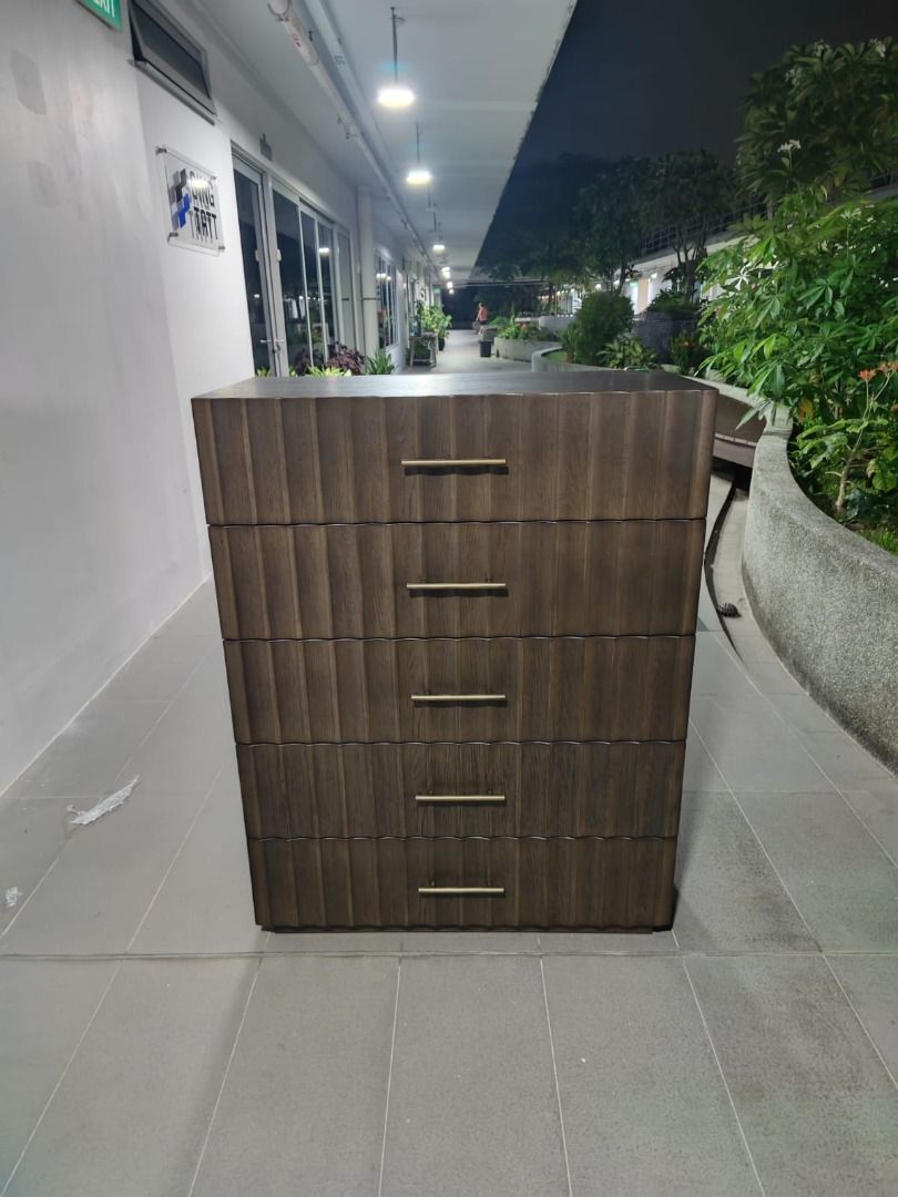 santi_valpo_5drawer_dresser_1754025259_8492d916_progressive