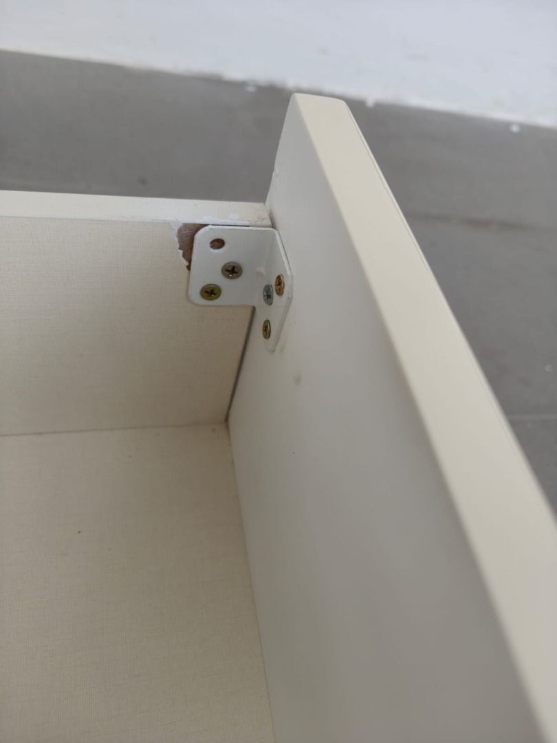 castro_chest_of_drawers_1743585106_05a2c7da_progressive