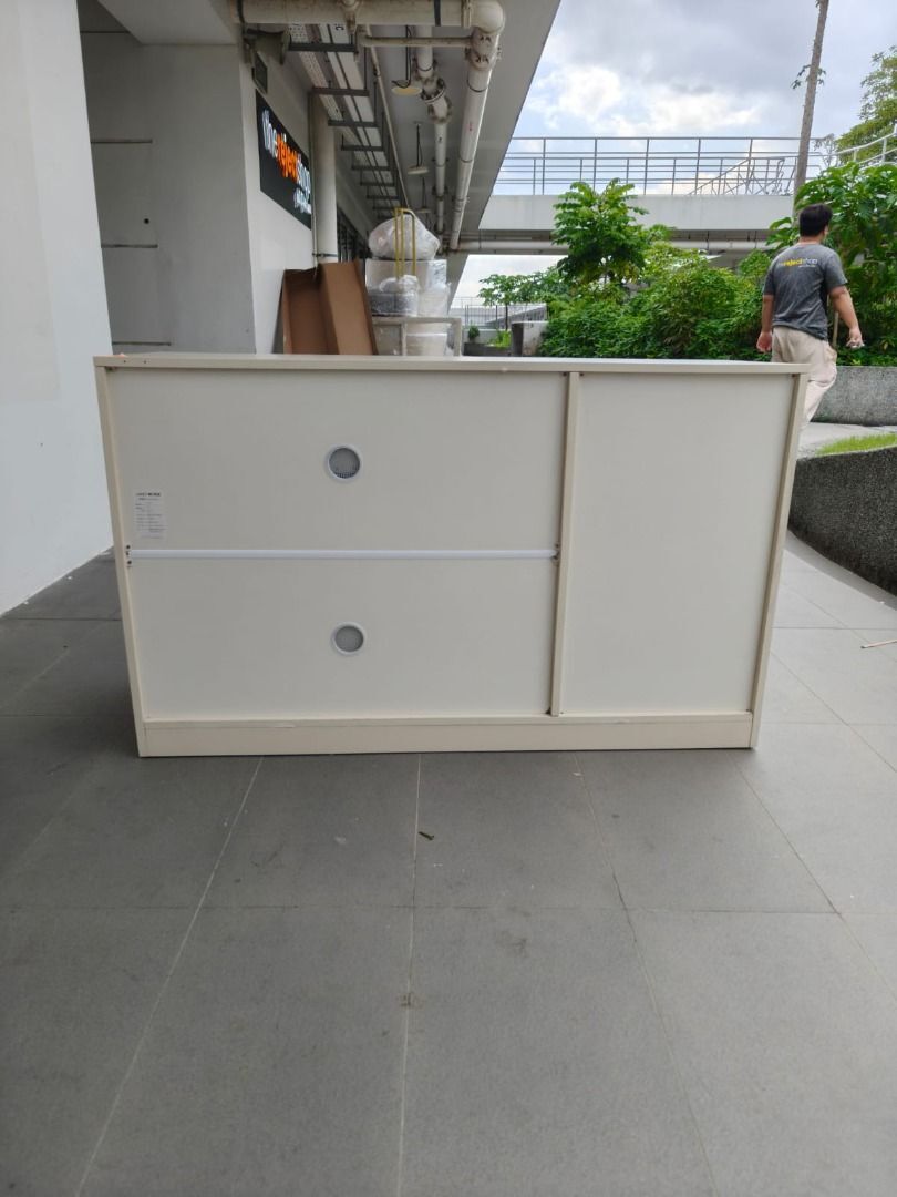 castro_chest_of_drawers_1743585106_bd5f6779_progressive