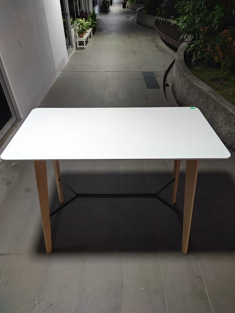 neve_bar_table_120cm_1754127382_8692d7a3_progressive