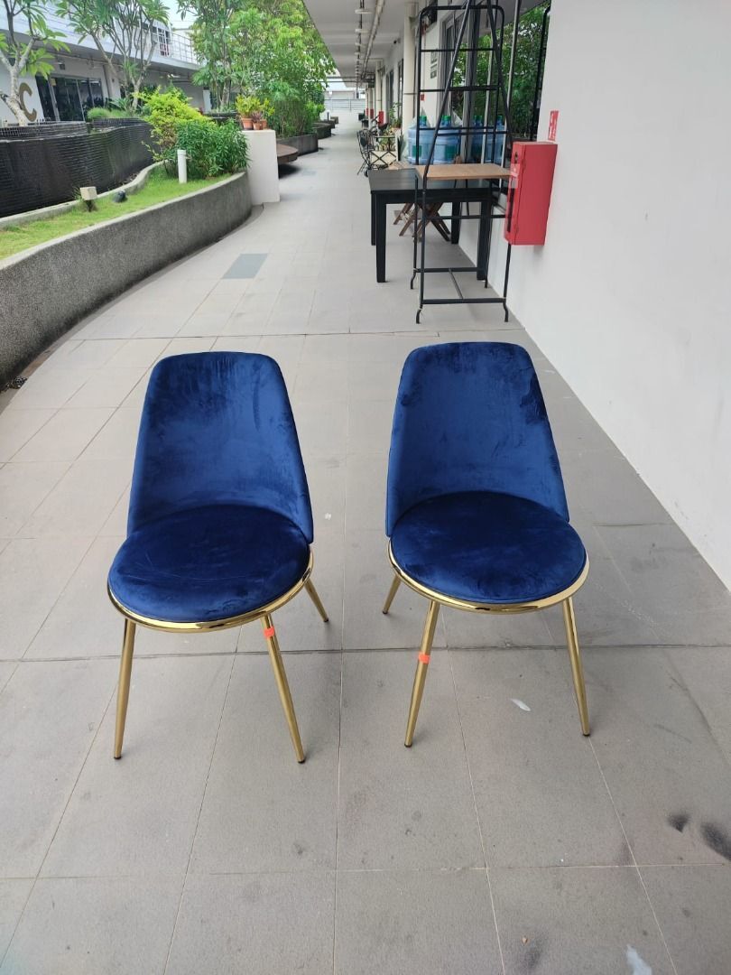 2_x_evie_modern_dining_chair_i_1749559571_160ead4f_progressive