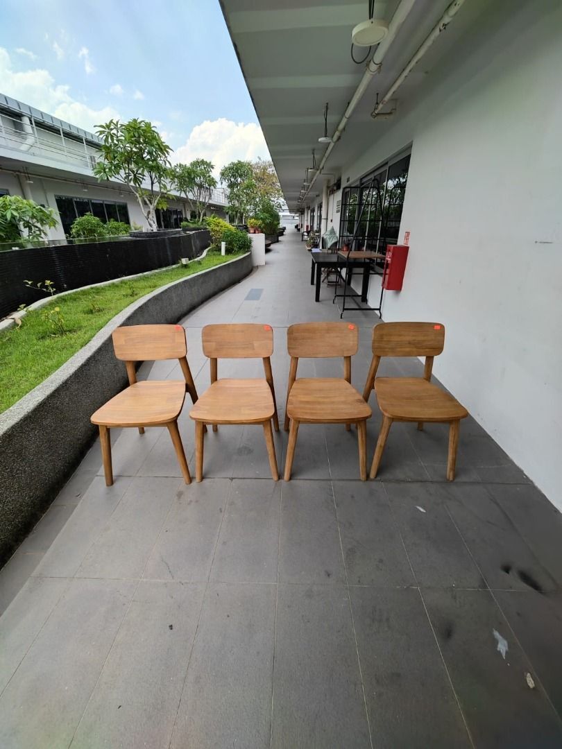 vettel_acacia_wooden_dining_ch_1748517023_e3f4c416_progressive