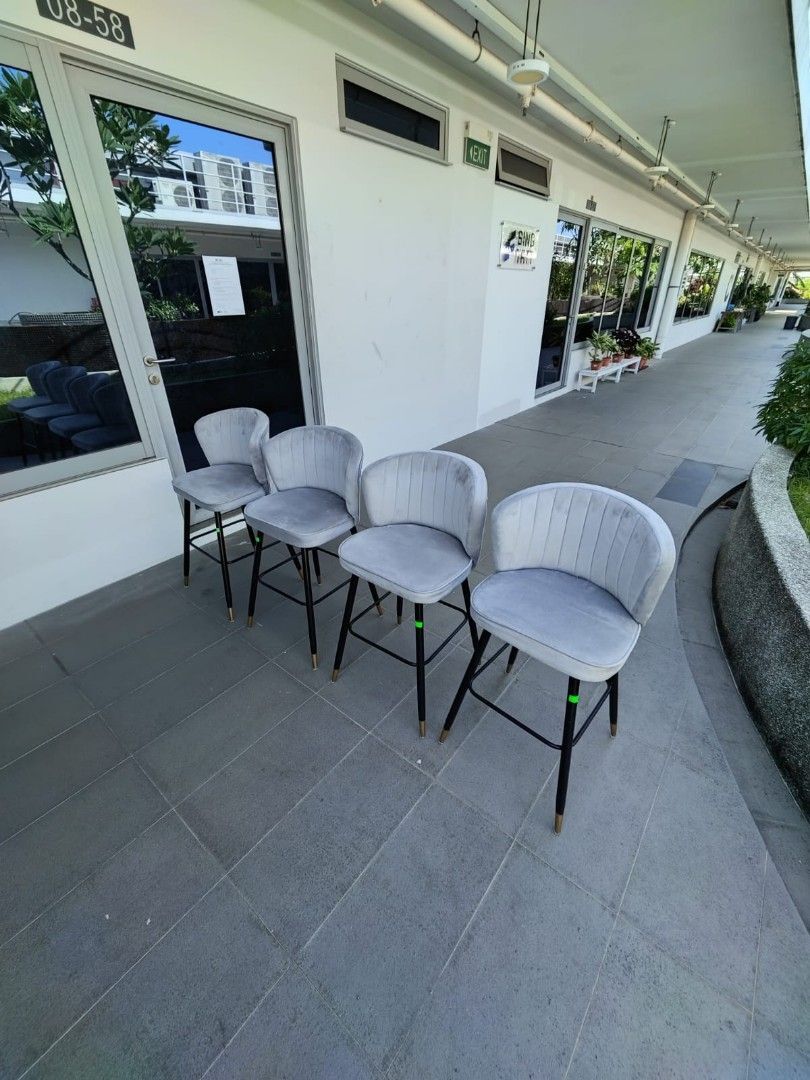 luffy_velvet_bar_stools_set_of_1750346260_5b5a36aa_progressive