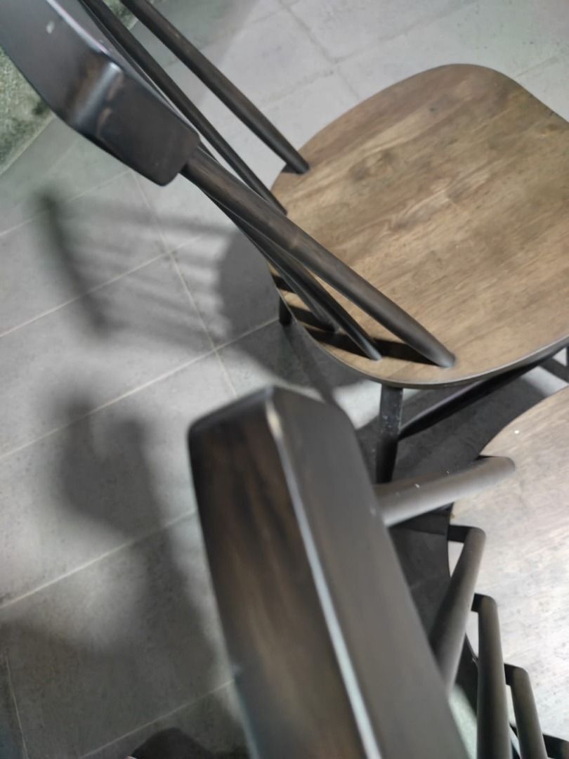 keisuke_chair_1748939057_f5cb42e6_progressive