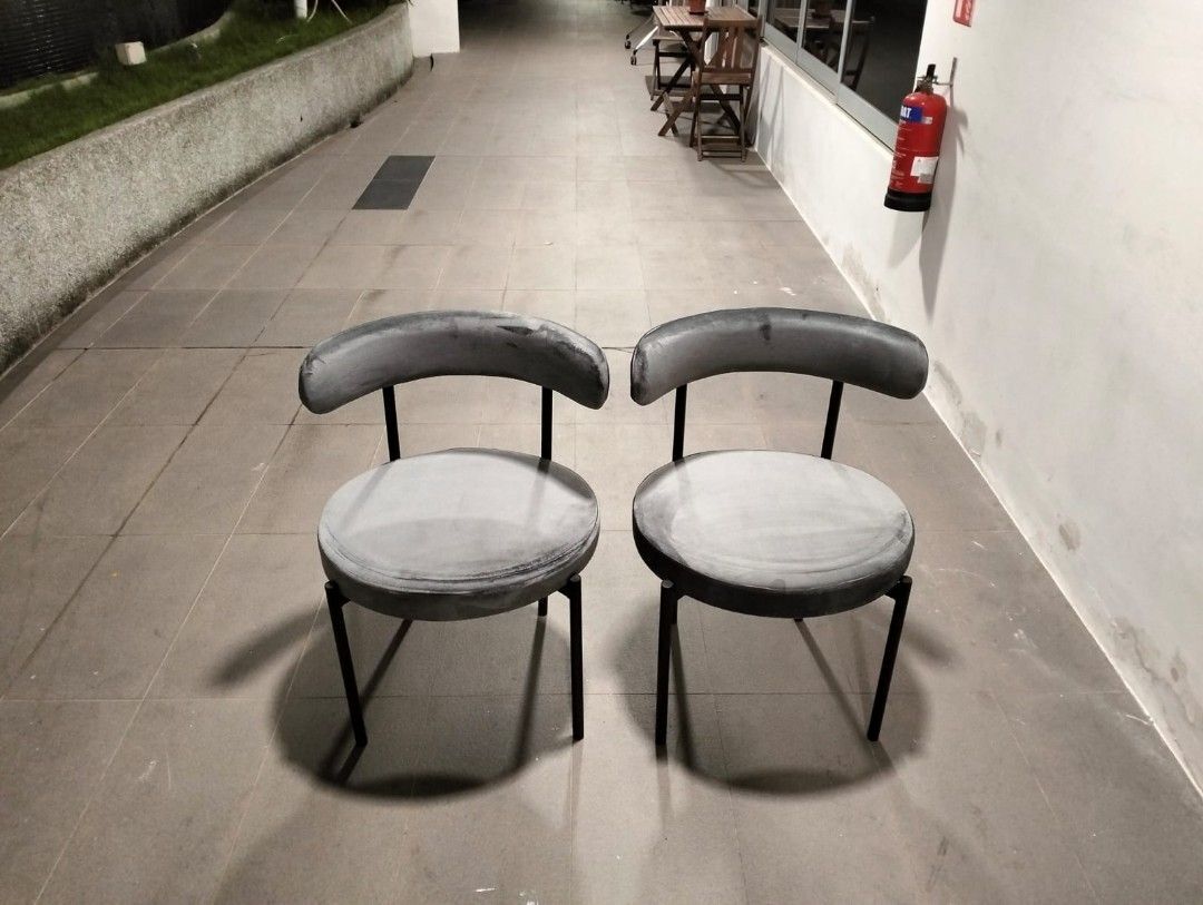 olov_dining_chairs_in_velvet_g_1733323904_f8854b71_progressive