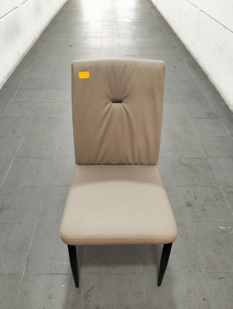 krodgers_chair_1716643099_8c426fbc_progressive
