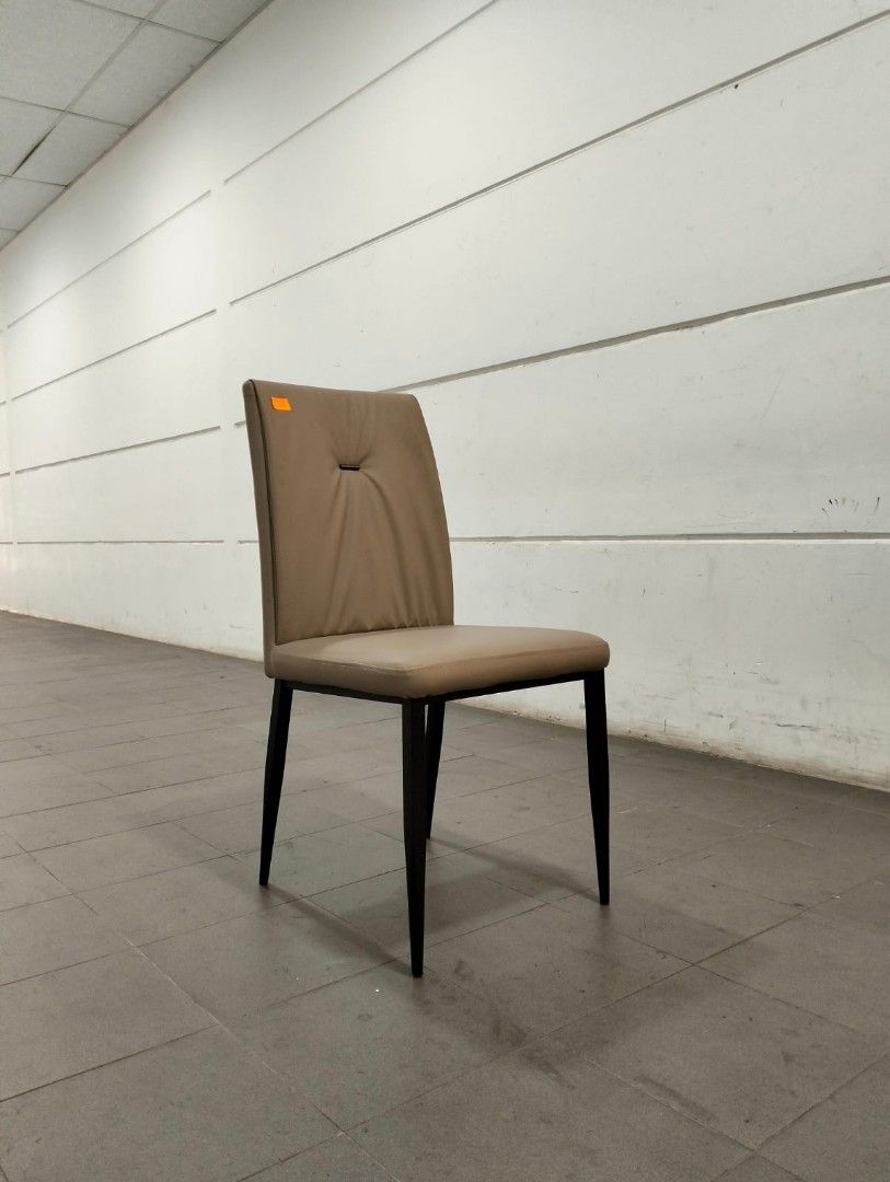 krodgers_chair_1716643099_ce7c5853_progressive