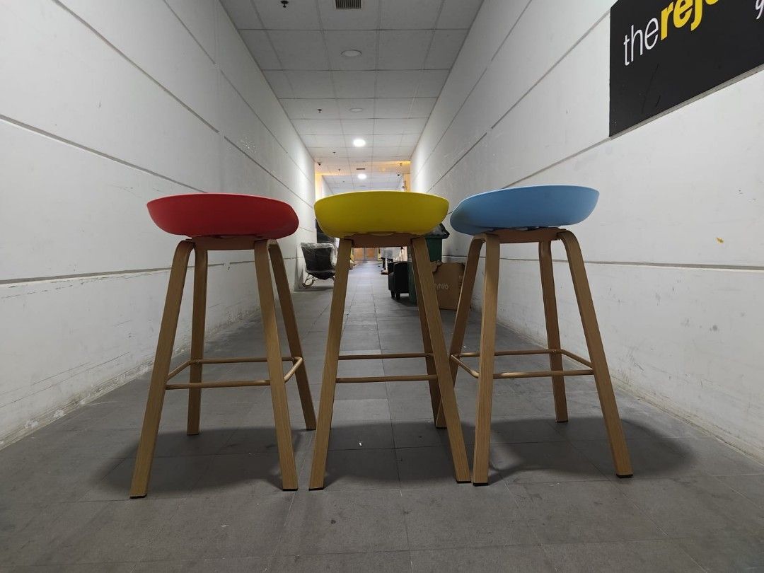 matchnox_multi_color_bar_stool_1736431053_bef25567_progressive