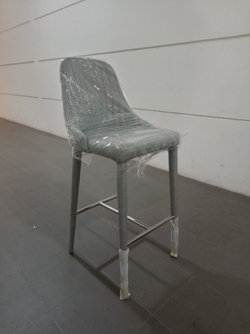 hacher_counter_stool_in_grey_f_1691925813_8eb8f521_progressive