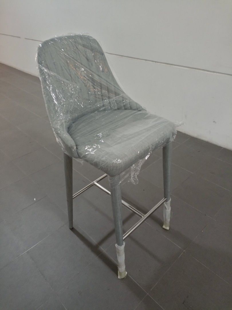 hacher_counter_stool_in_grey_f_1691925813_6ad66068_progressive
